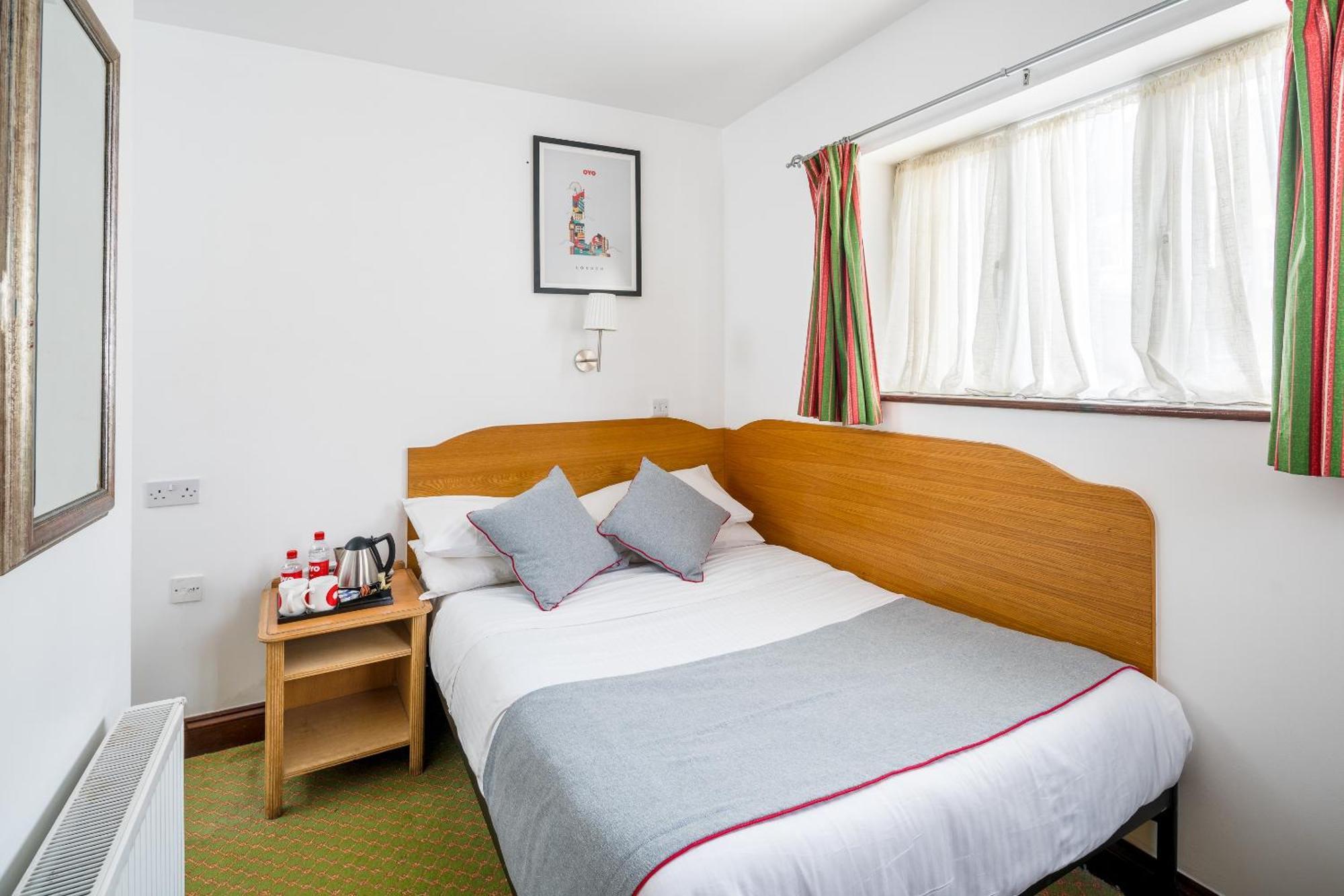 Oyo Abbey Hotel, Shepherd's Bush Market 3* Лондон