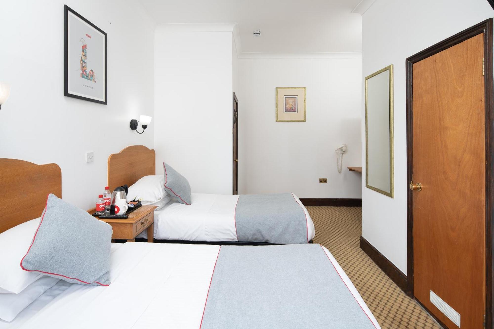 Oyo Abbey Hotel, Shepherd's Bush Market Отель 3*