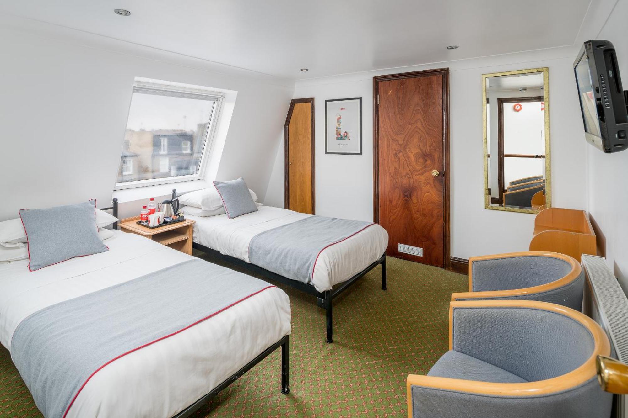 Отель Oyo Abbey Hotel, Shepherd's Bush Market 3*